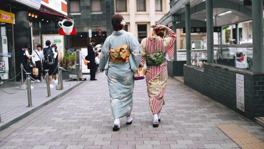 japan walking tours self-guided